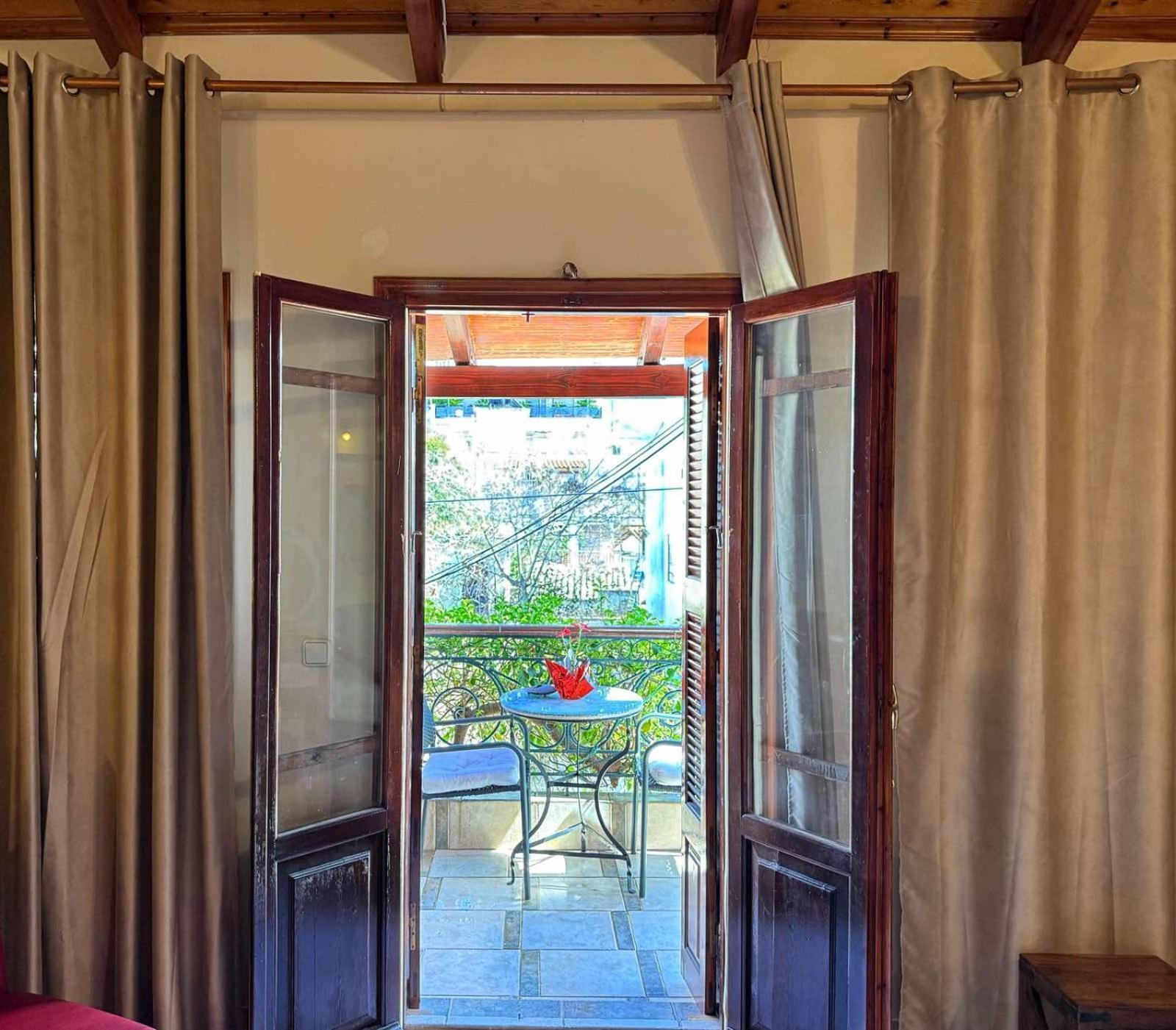Στούντιο Κέντρου Άνω Πόλης Πάτρας Apartment Bagian luar foto